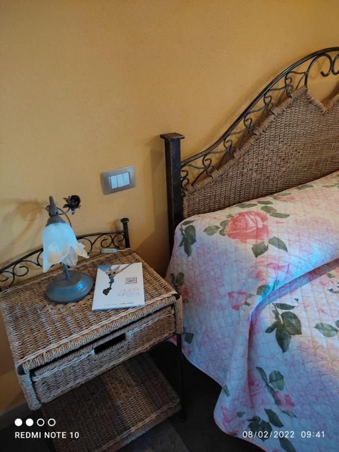 Room & Relax Eleinad Cabras Luaran gambar