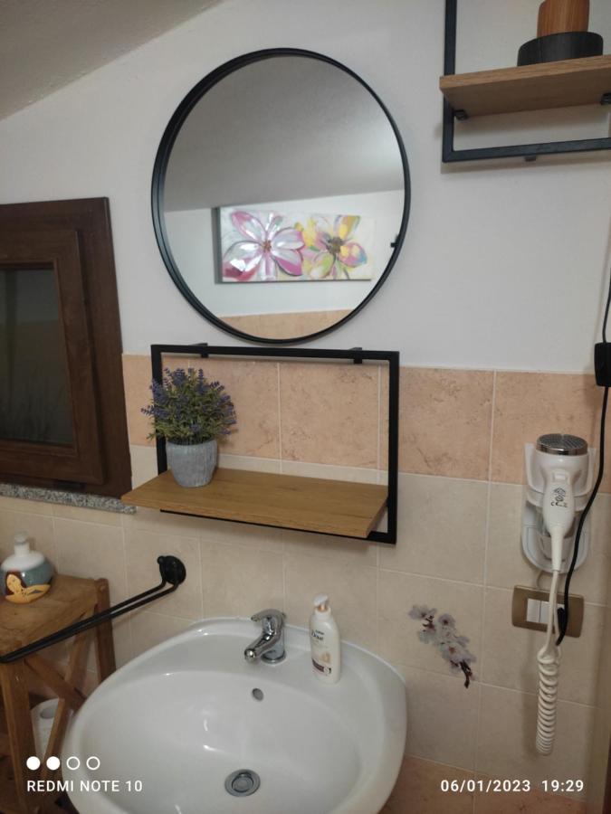 Room & Relax Eleinad Cabras Luaran gambar